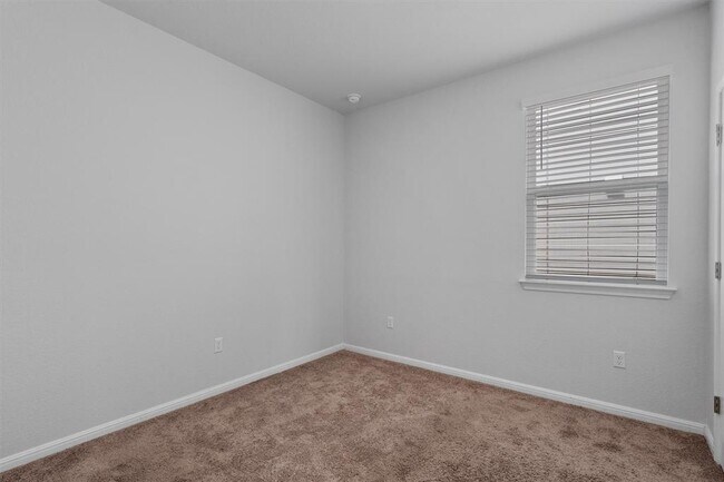 Building Photo - 10613 Ridan Wy