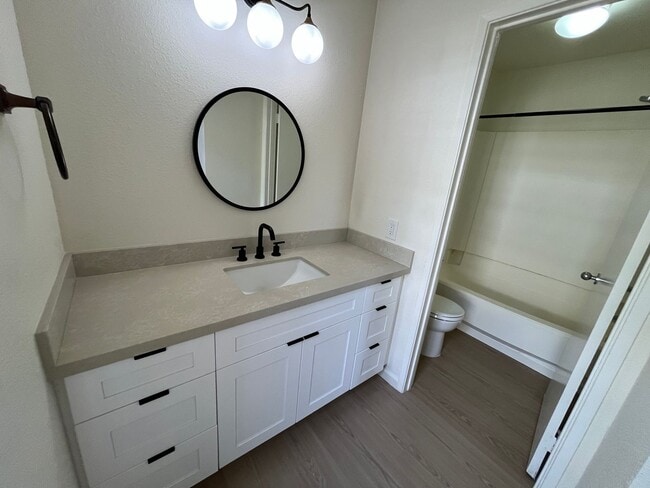 Building Photo - Crosspointe (Aiea/Honolulu) - 2 bed/2 bath...