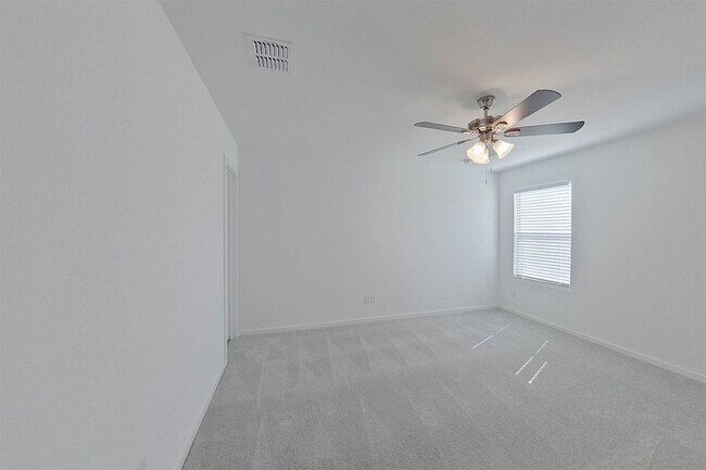 Building Photo - 814 Ginkgo Wy