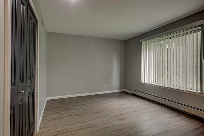 Building Photo - 33302 Kingslane Ct