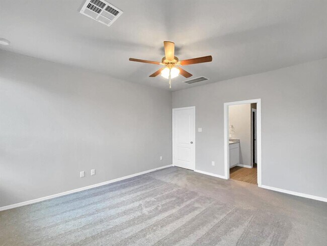 Building Photo - 847 Redinger Ridge Dr