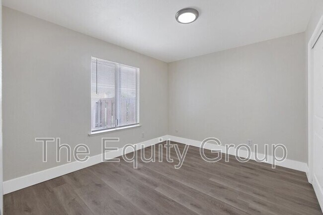 Building Photo - 3549 W Campus Ave.