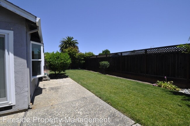 Building Photo - 4 br, 2 bath House - 5956 Cabral Ave