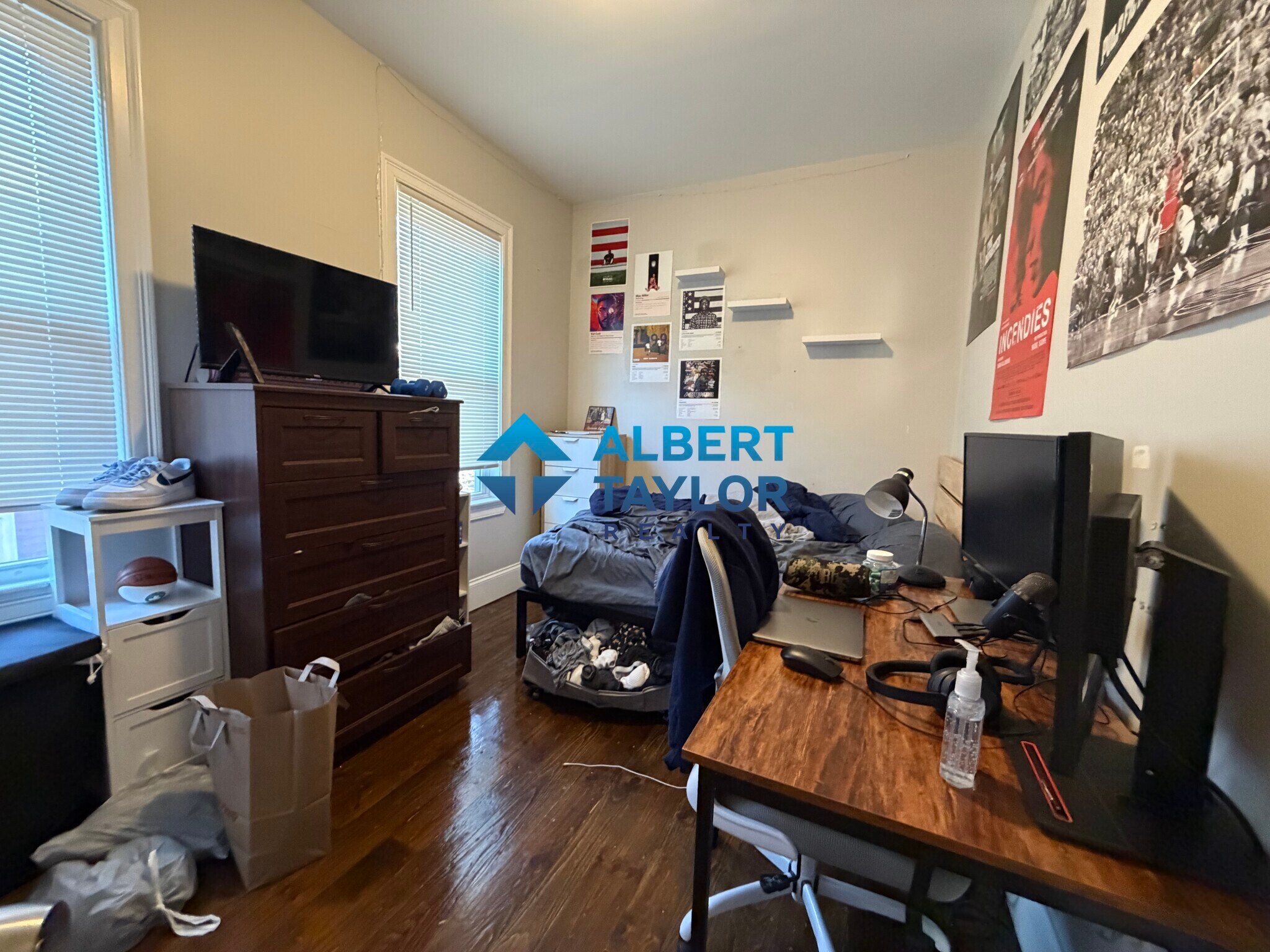 Building Photo - 71 Hillside St