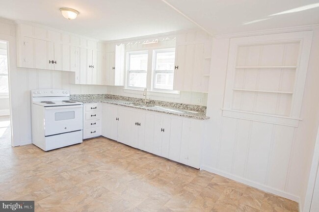 Building Photo - 417 Winder St