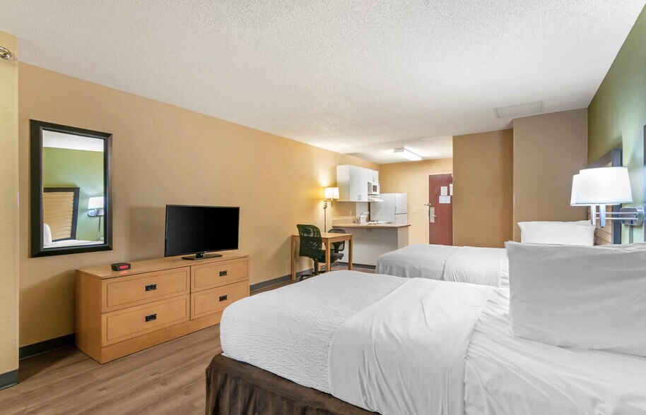 Building Photo - Furnished Studio-Kansas City - Overland Park - Quivira Rd.