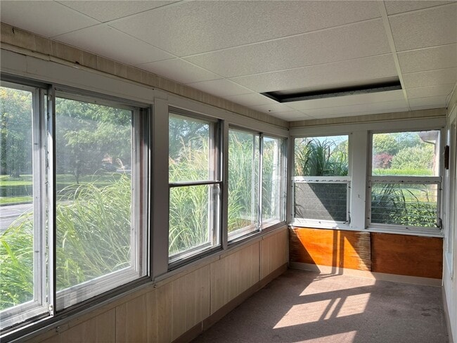 Building Photo - 2096 Norton St