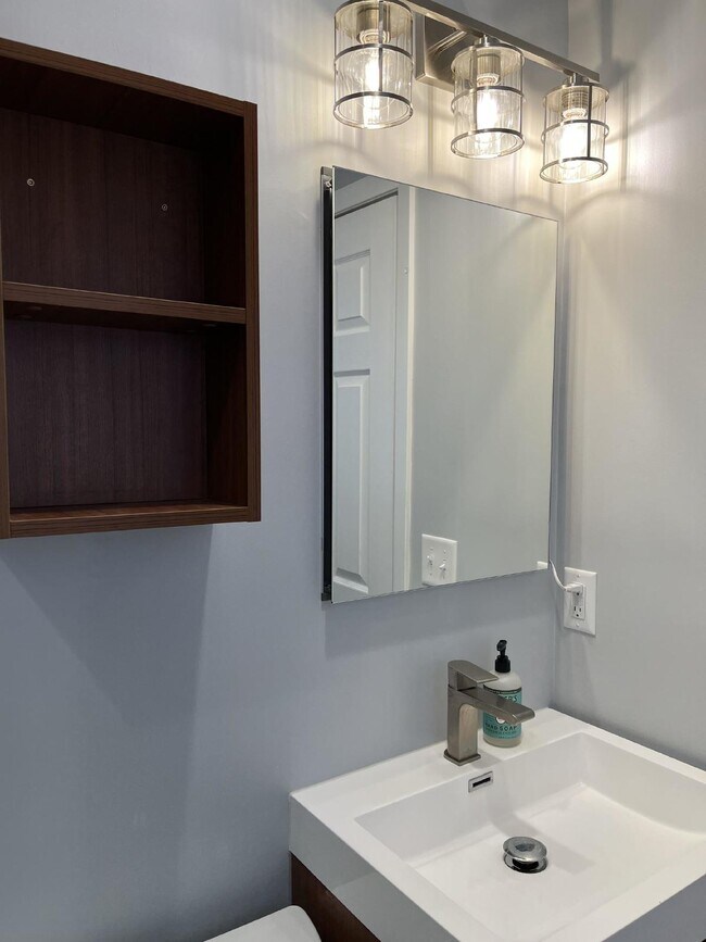 Building Photo - Gorgeous 4-Bed Home with Finished Basement...