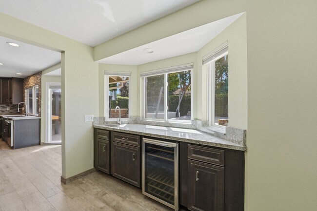 Building Photo - 29142 Bobolink Dr