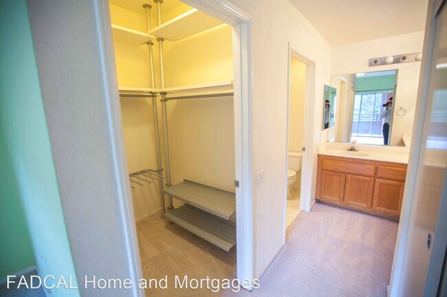 Building Photo - 2 br, 2 bath House - 260 Caldecott Lane #224