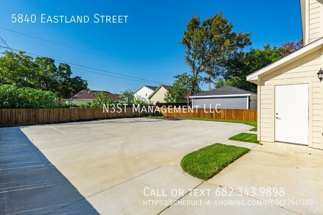 Building Photo - 5840 Eastland St