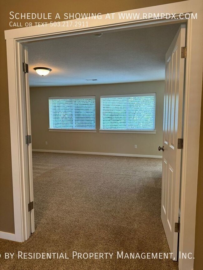 Building Photo - 12490 SW Winterview Dr