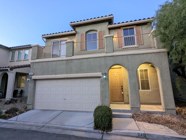 Primary Photo - 8440 Lucero Ave