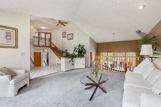 Building Photo - Stunning Home and Three Bay Shop Along Spo...
