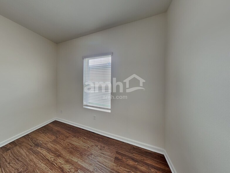 Building Photo - 8714 Layalie Way