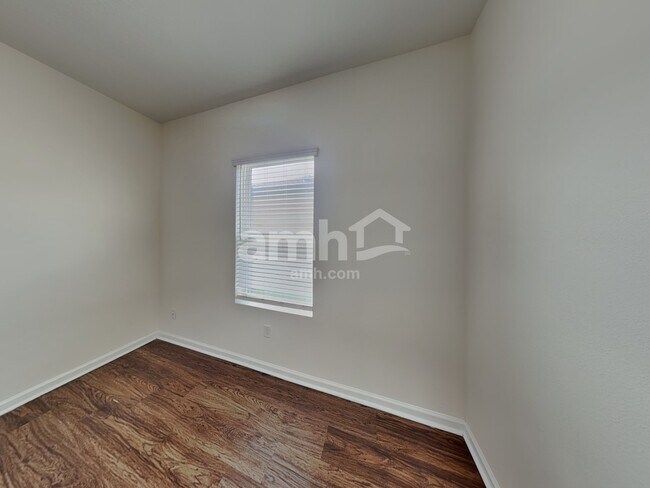 Building Photo - 8714 Layalie Way
