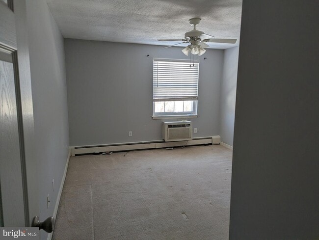 Building Photo - 250 Ridge Pike
