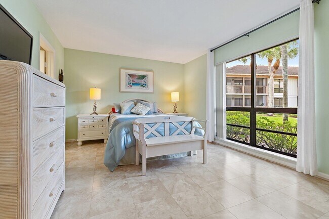 Building Photo - 413 Brackenwood Ln S