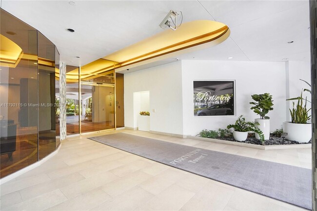 Building Photo - 3610 Yacht Club Dr