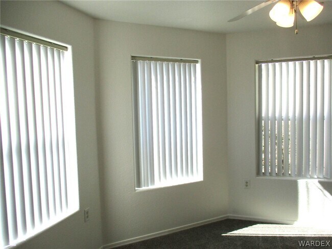 Building Photo - 3780 Coyote Ct