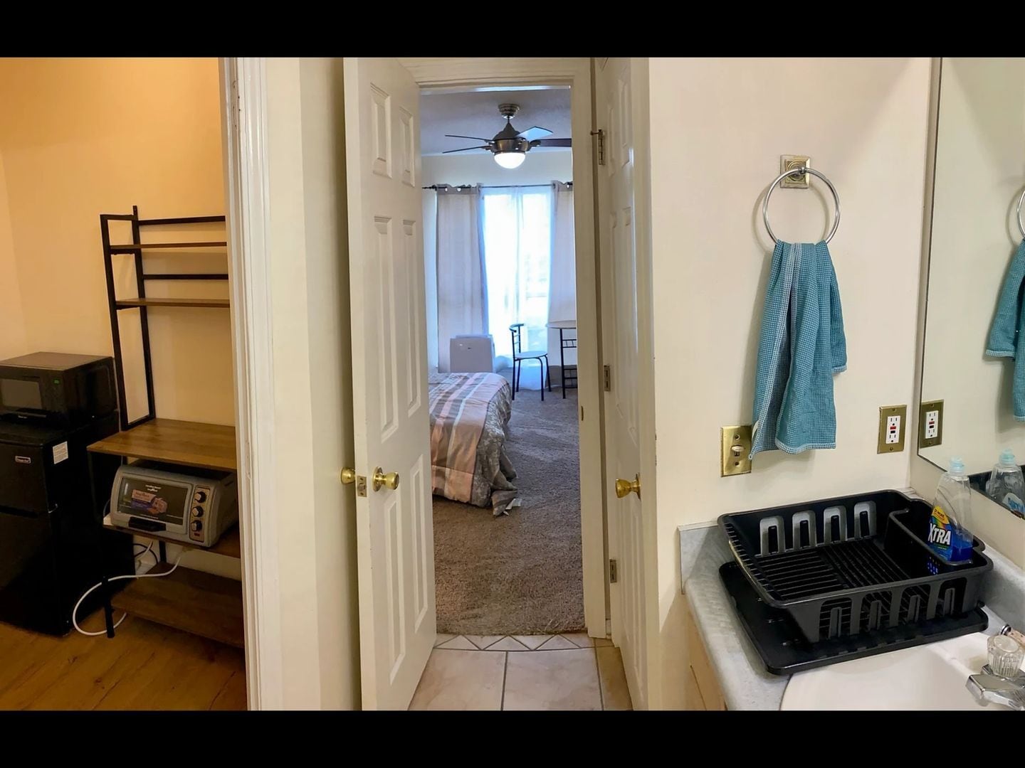 Building Photo - 853 Ladner Dr