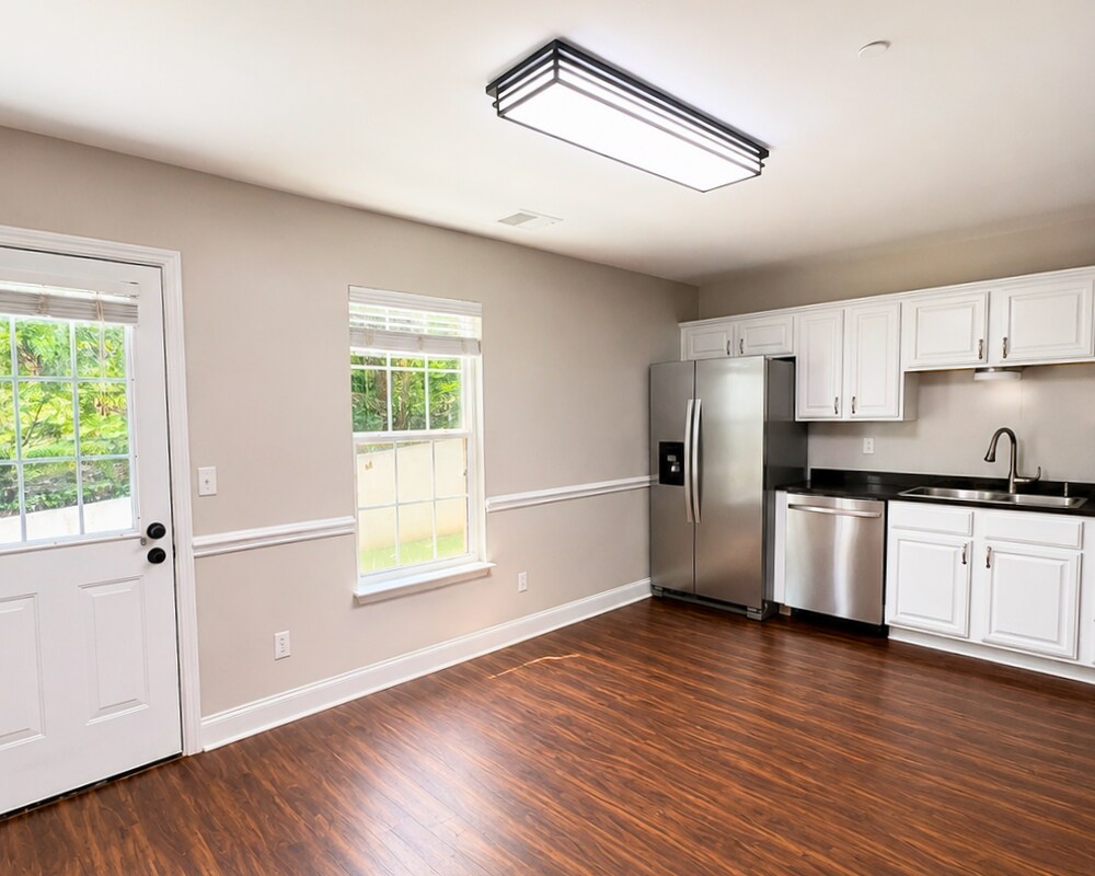 Building Photo - 1126 Maple Tree Ln