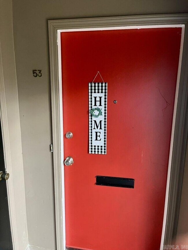 Primary Photo - 1601 N Bryant St