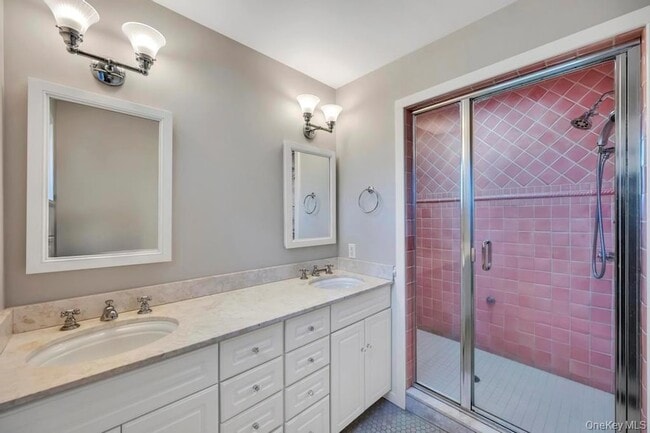 Building Photo - 150 Copeces Ln