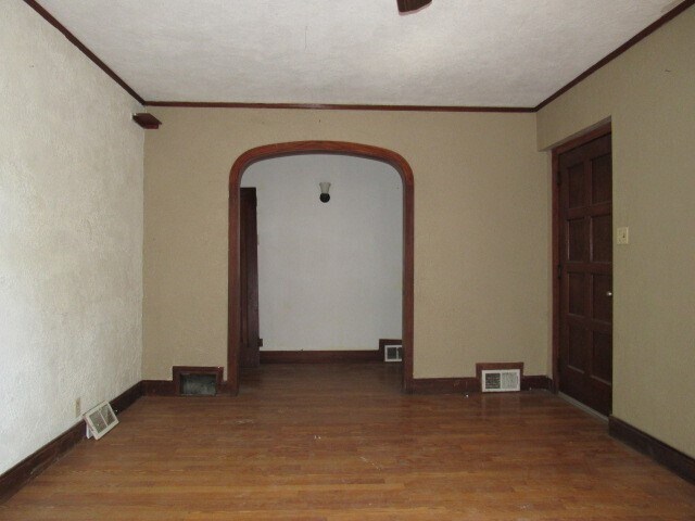 Building Photo - 21 Cleveland Ave