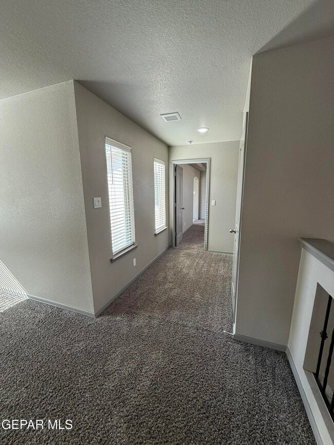 Building Photo - 14405 Eastbrook Dr