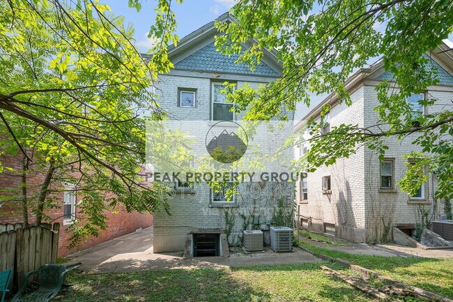 Building Photo - 2316 Chickasaw St