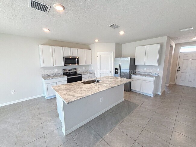 Building Photo - 18002 Canopy Pl