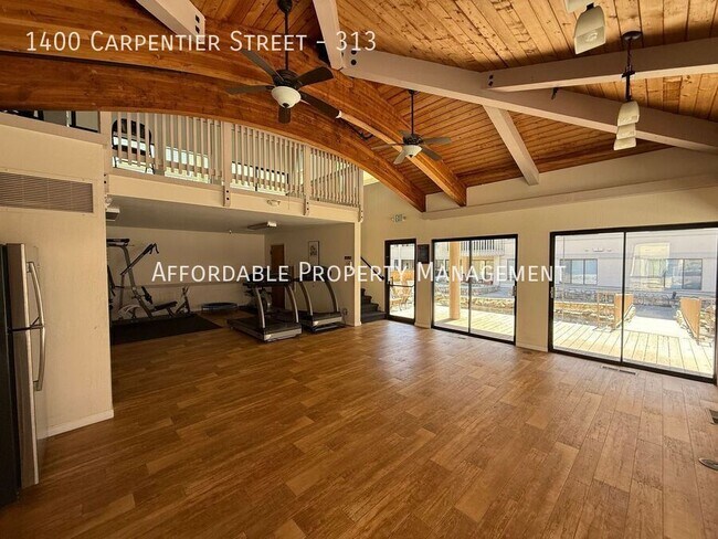 Building Photo - 1400 Carpentier St