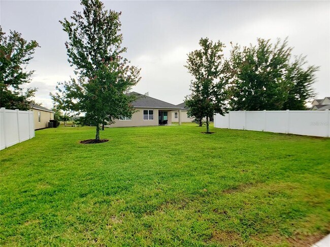 Building Photo - 12754 Garridan Ave
