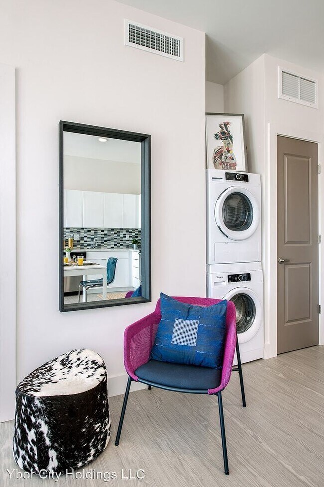 Building Photo - 1312 E 7th Ave