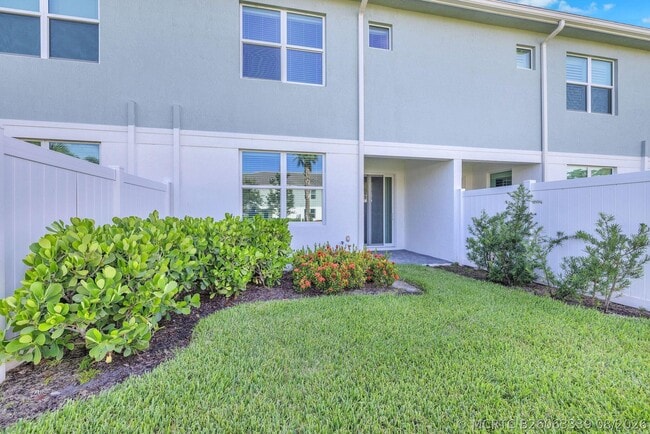 Building Photo - 540 Sanderling Cir