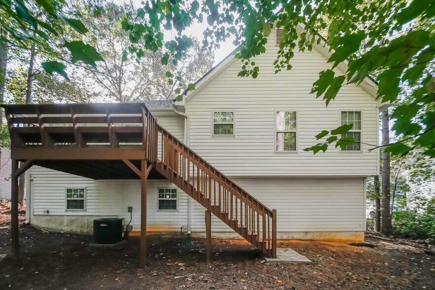 Building Photo - 311 Madeline Way