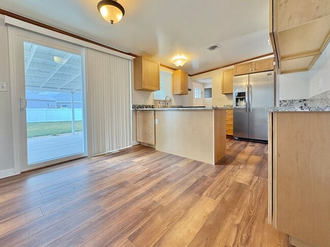 Building Photo - Renovated 3 Bed Home with Huge Yard & 2-Car Garage