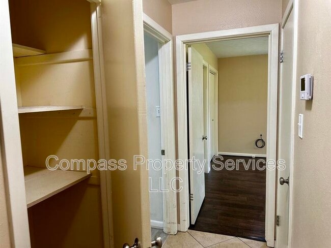 Building Photo - 8919 Whippoorwill Dr
