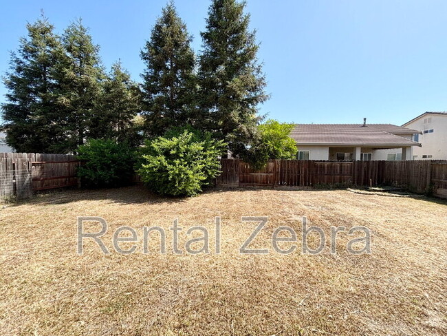 Building Photo - 3566 Santa Maria Ave
