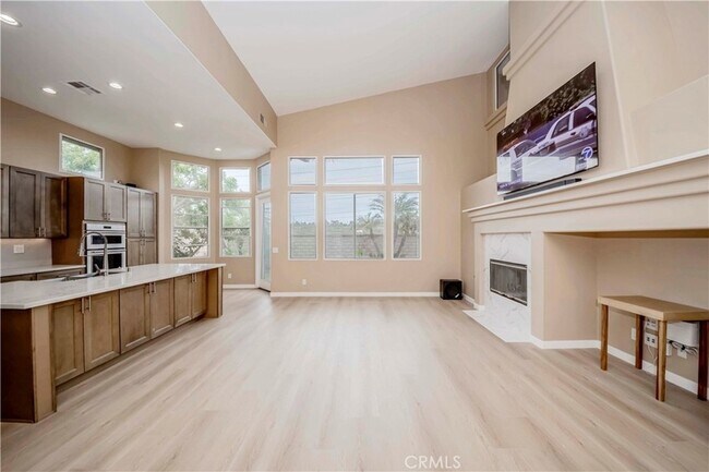Building Photo - 5338 Chariton Ave