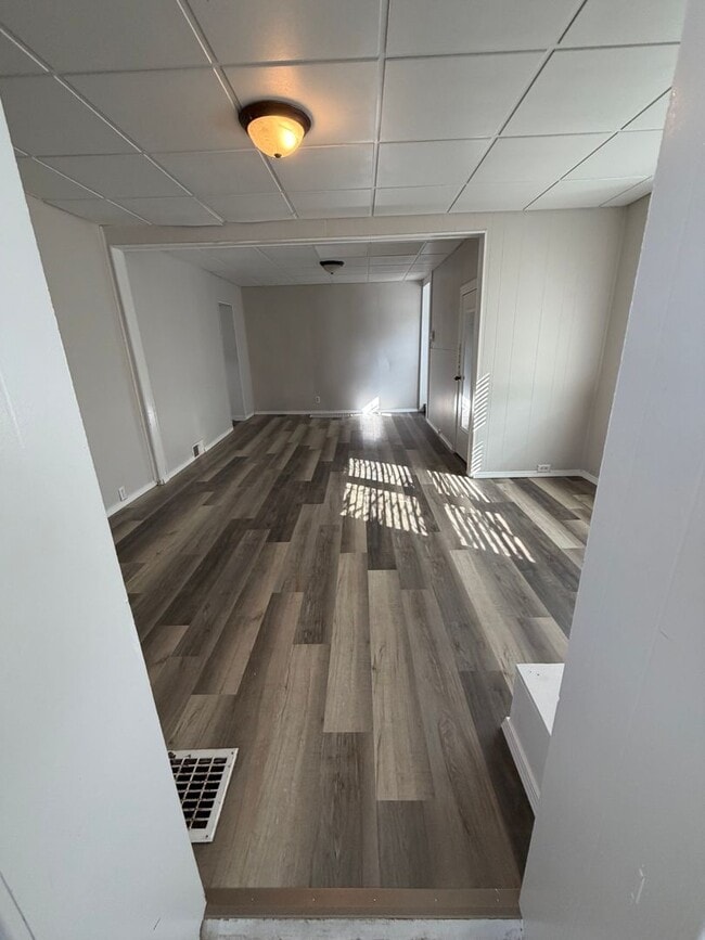 Building Photo - Charming 3-bed, 2-bath Single Family Home!