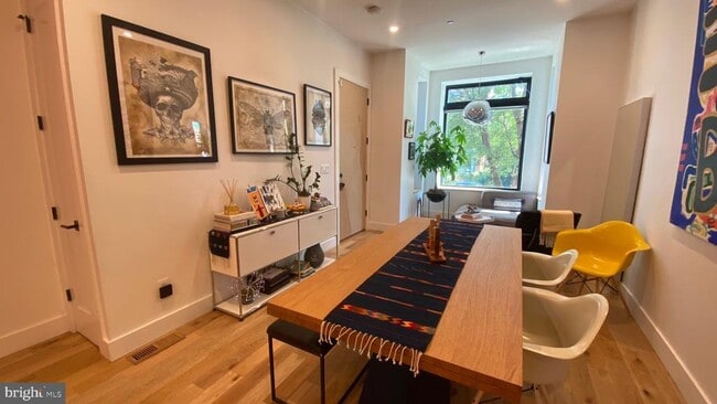 Building Photo - 1526 6th St NW