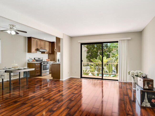 Building Photo - 10845 Camino Ruiz