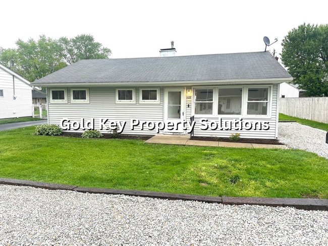 Primary Photo - 3 Bed 1 Bath Home For Rent! (NO SECTION 8)