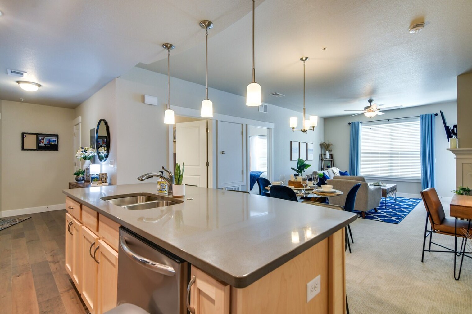 Building Photo - 4622 Hahns Peak Dr