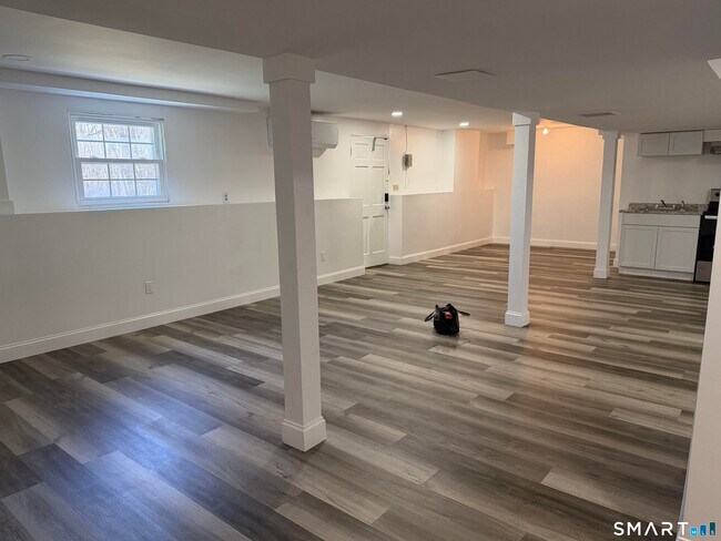 Building Photo - 96 Neill Dr