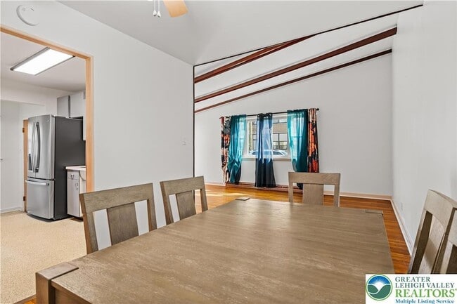 Building Photo - 732 N St Lucas St