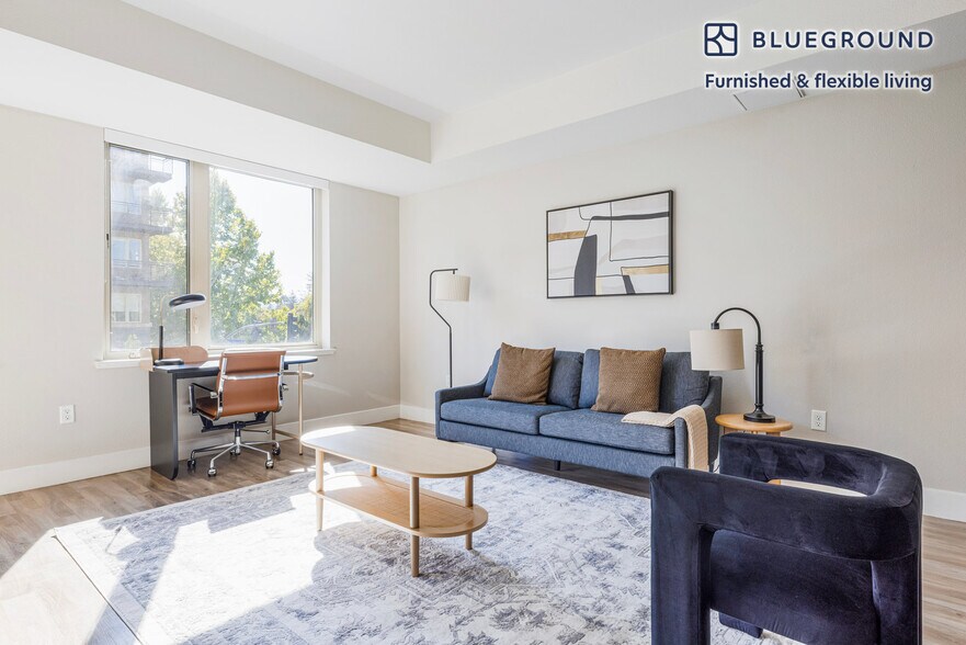 Primary Photo - 545 San Antonio Rd