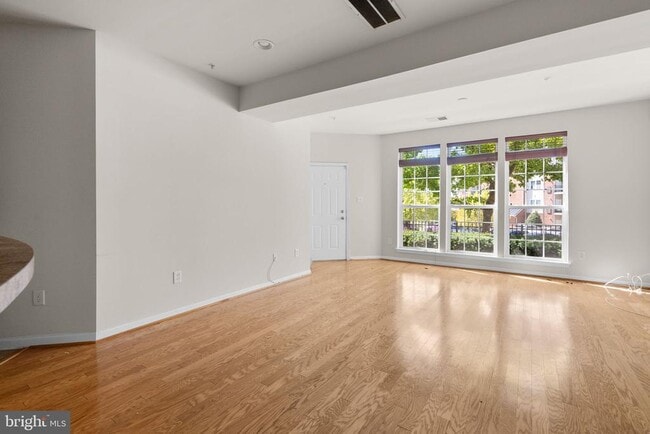 Building Photo - 1616 Hardwick Ct